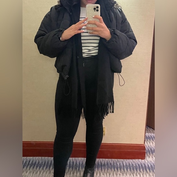 Puffer jacket - worn only twice, like new - Picture 4 of 4